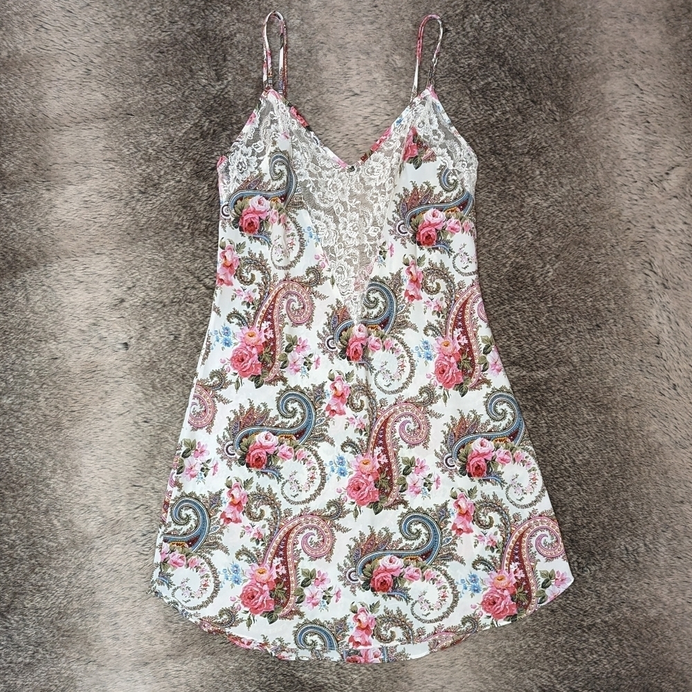 Victoria's Secret Gold Label Vintage Slip Paisley Print Floral Lace Small